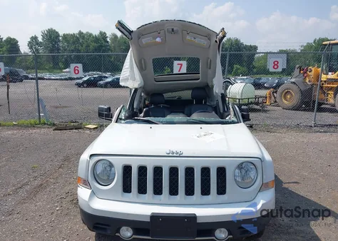 2016 Jeep Patriot Sport/North z USA, uszkodzony, nr VIN 1C4NJRAB5GD771578